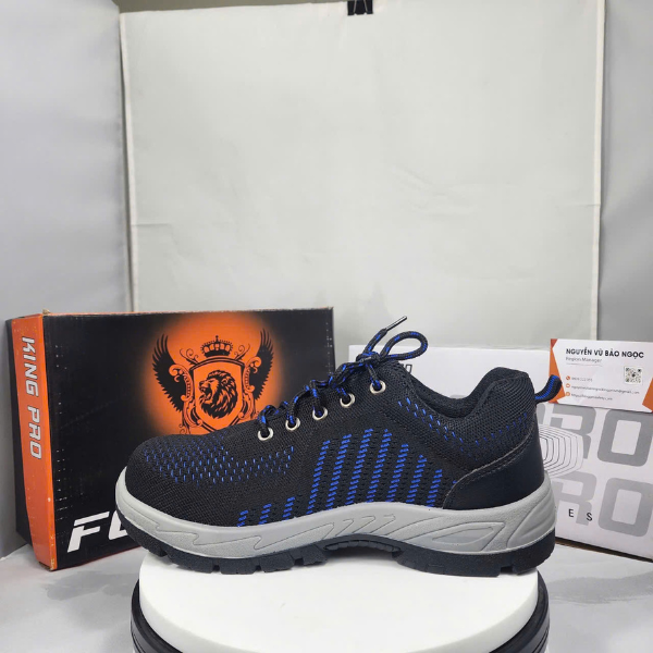 N&ecirc;n ưu ti&ecirc;n lựa chọn gi&agrave;y bảo hộ vải lưới tho&aacute;ng kh&iacute; hay gi&agrave;y bảo hộ bằng da?